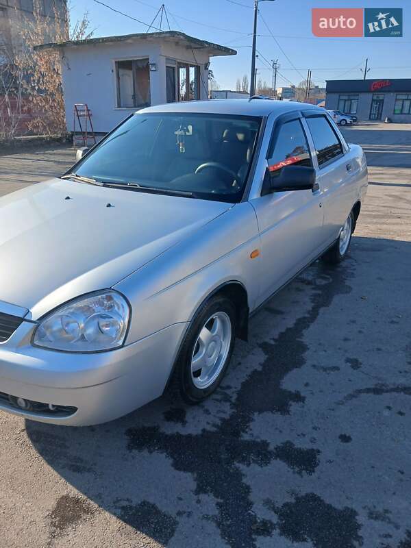 Седан ВАЗ / Lada 2170 Priora 2008 в Чернігові