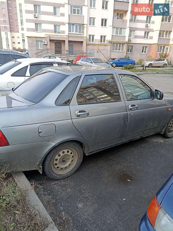 Седан ВАЗ / Lada 2170 Priora 2012 в Харькове фото 4 Седан ВАЗ / Lada 2170 Priora 2012 в Харькове
