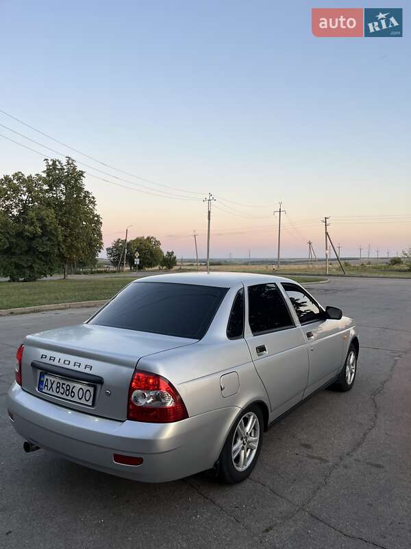 Седан ВАЗ / Lada 2170 Priora 2011 в Лозовой