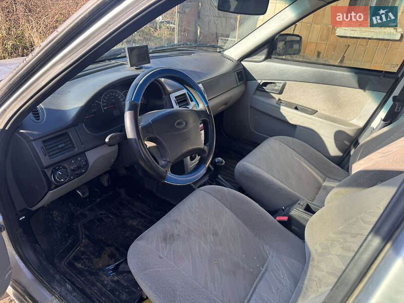 Седан ВАЗ / Lada 2170 Priora 2008 в Ровно фото 2 Седан ВАЗ / Lada 2170 Priora 2008 в Ровно