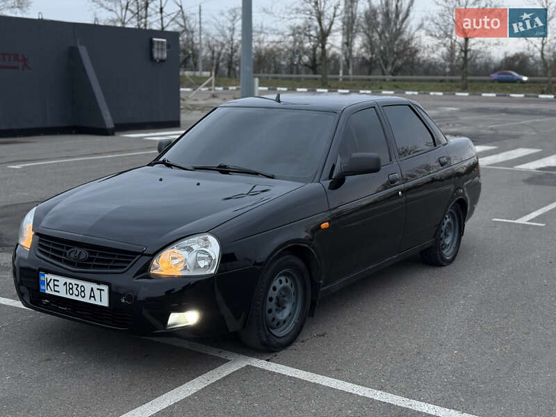 Седан ВАЗ / Lada 2170 Priora 2010 в Миколаєві