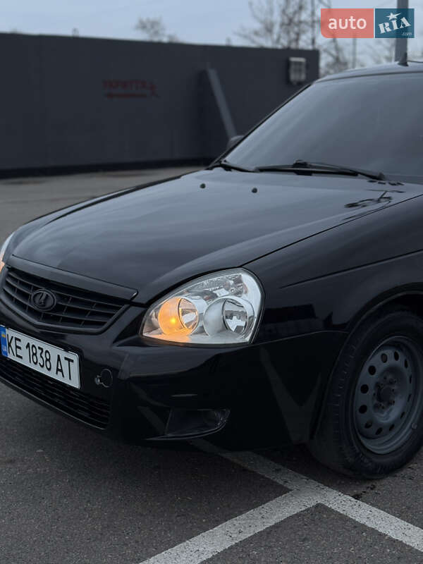 Седан ВАЗ / Lada 2170 Priora 2010 в Миколаєві