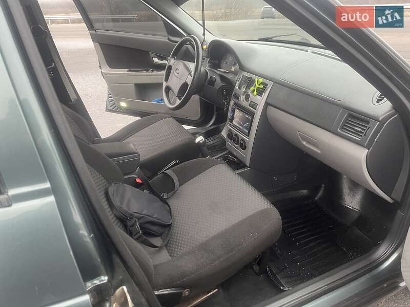 Седан ВАЗ / Lada 2170 Priora 2011 в Балаклії фото 18 Седан ВАЗ / Lada 2170 Priora 2011 в Балаклії
