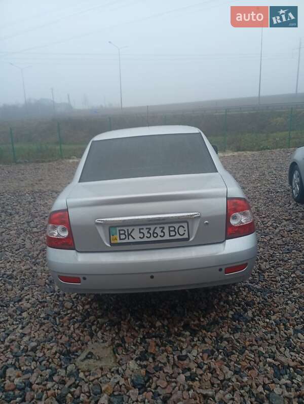 Седан ВАЗ / Lada 2170 Priora 2012 в Рівному