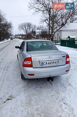 Седан ВАЗ 2170 Priora 2010 в Умані