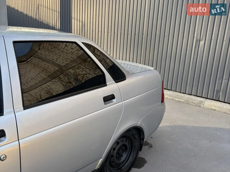 ВАЗ / Lada 2170 Priora 2010 VIN XTA217030B0271166 фото оголошення 4 з 32
