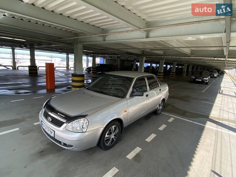 Седан ВАЗ / Lada 2170 Priora 2008 в Ровном