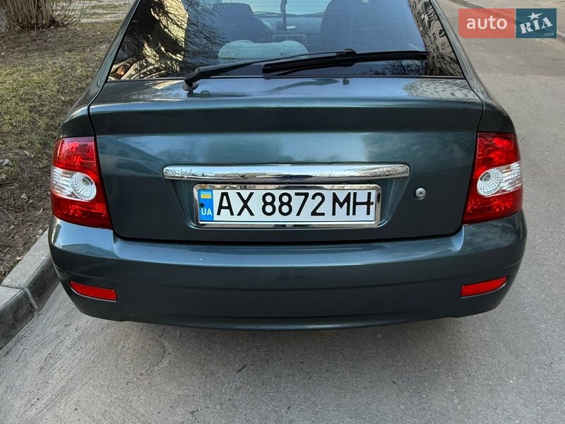 Седан ВАЗ / Lada 2170 Priora 2011 в Харькове