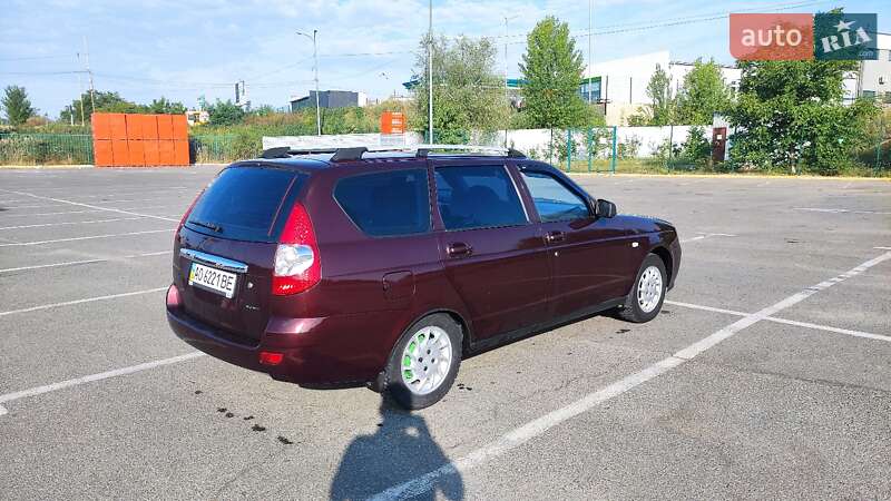 Универсал ВАЗ / Lada 2171 Priora 2010 в Ужгороде