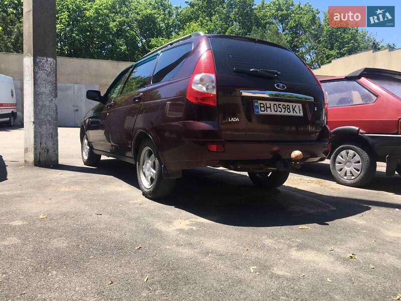 Универсал ВАЗ / Lada 2171 Priora 2010 в Измаиле