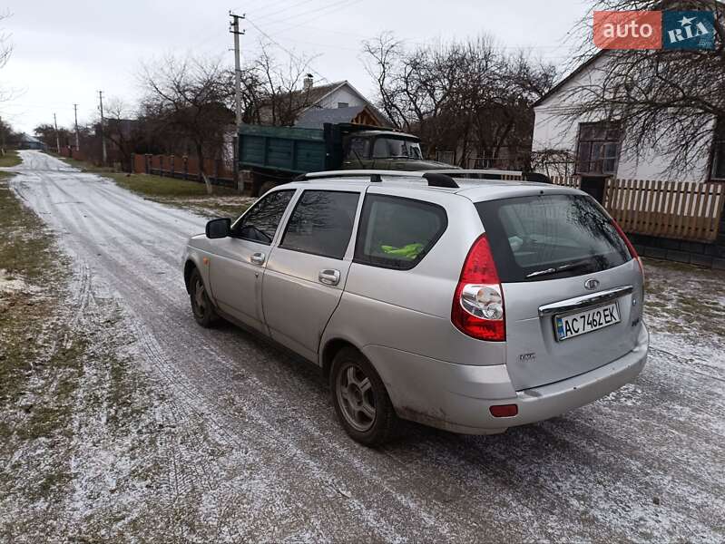 Универсал ВАЗ / Lada 2171 Priora 2011 в Маневичах