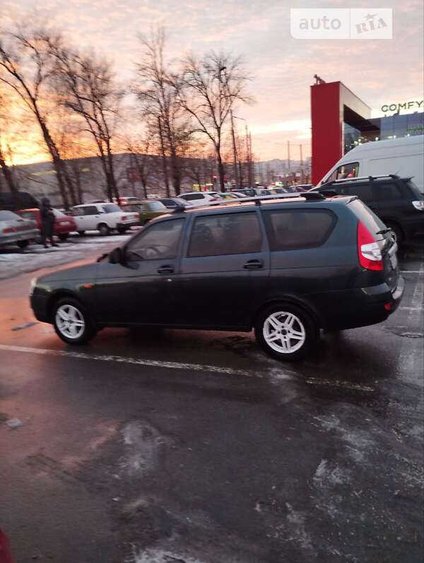 ВАЗ / Lada 2171 Priora 2012 ВАЗ / Lada 2171 Priora 2012