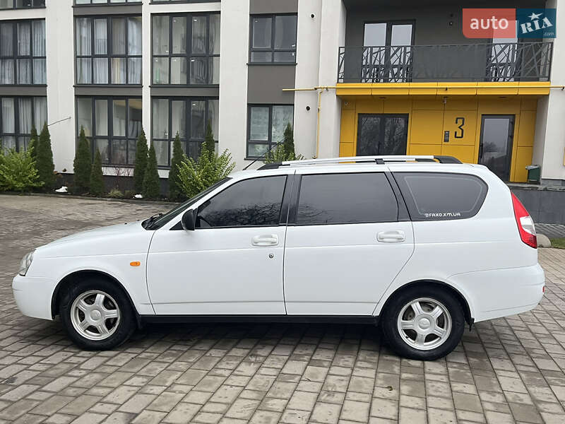 Універсал ВАЗ / Lada 2171 Priora 2011 в Хмельницькому