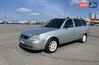 Универсал ВАЗ / Lada 2171 Priora 2011 в 