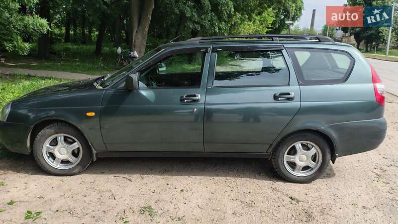 Універсал ВАЗ 2171 Priora 2011 в 