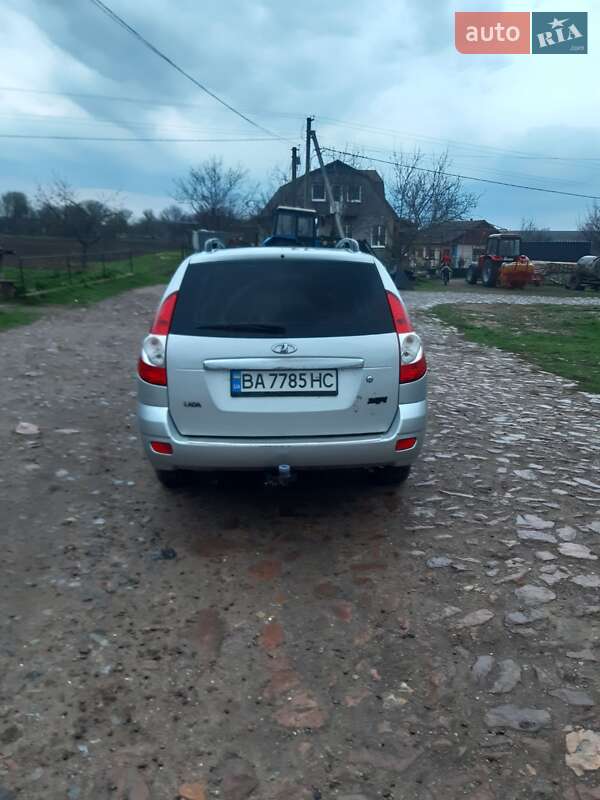 Универсал ВАЗ / Lada 2171 Priora 2012 в Благовещенском фото 4 Универсал ВАЗ / Lada 2171 Priora 2012 в Благовещенском