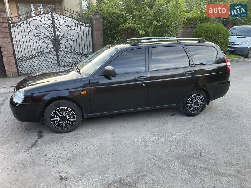 Универсал ВАЗ / Lada 2171 Priora 2012 в Ровно