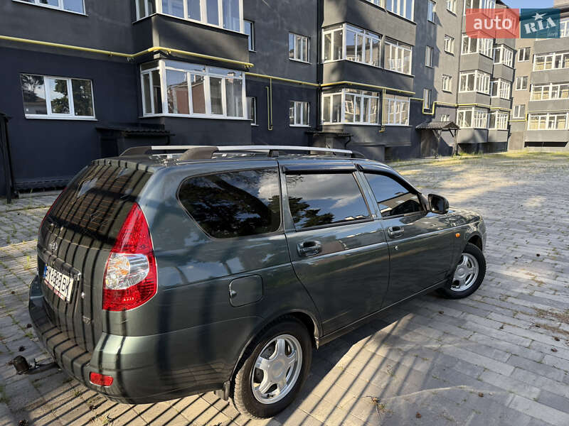 Універсал ВАЗ / Lada 2171 Priora 2011 в Охтирці