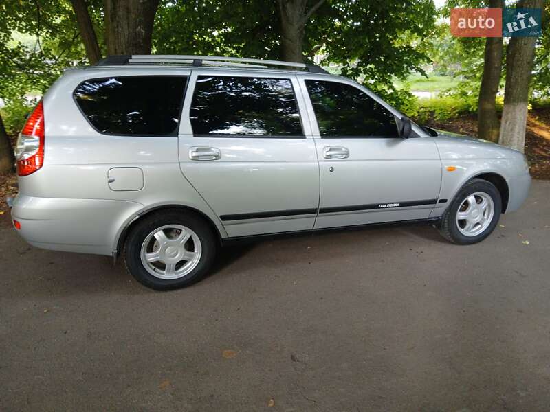 Універсал ВАЗ 2171 Priora 2011 в 