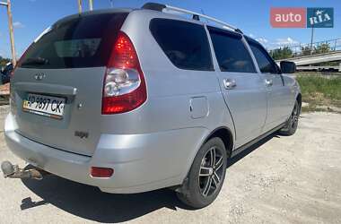 Универсал ВАЗ 2171 Priora 2011 в 