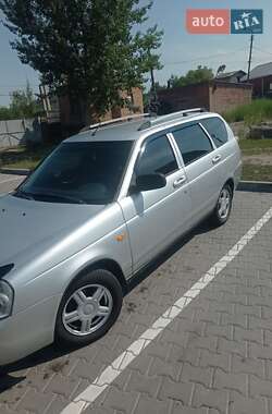 Универсал ВАЗ 2171 Priora 2011 в 