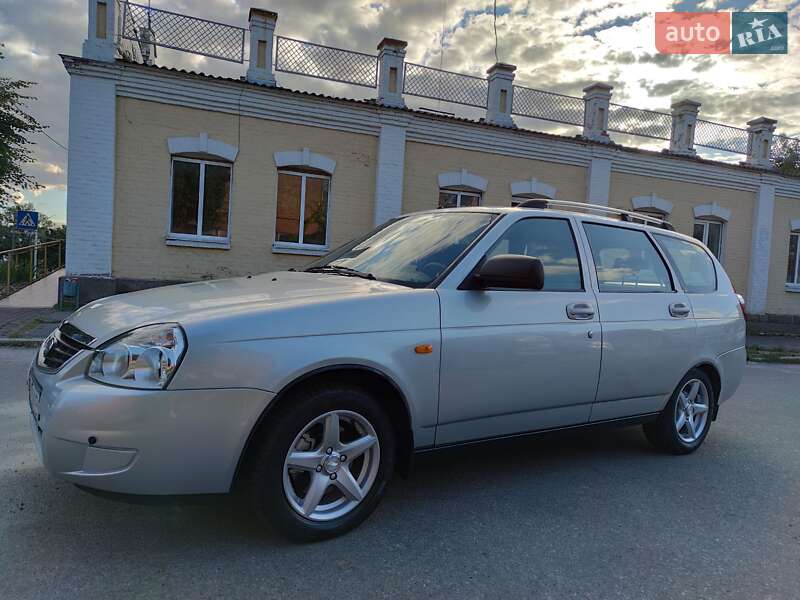 Универсал ВАЗ / Lada 2171 Priora 2013 в Белой Церкви