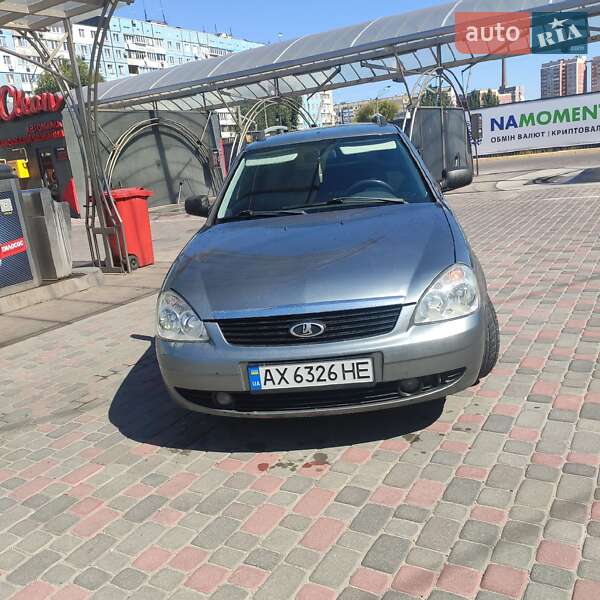 Универсал ВАЗ 2171 Priora 2011 в 