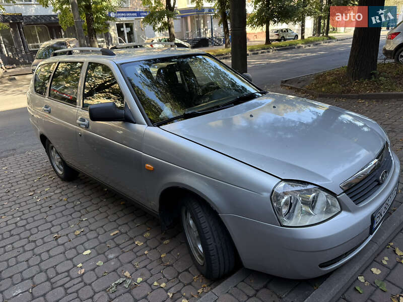 Универсал ВАЗ / Lada 2171 Priora 2010 в Ровно