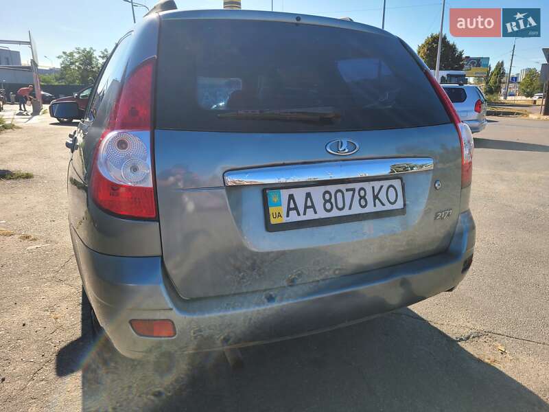 Универсал ВАЗ / Lada 2171 Priora 2011 в Киеве фото 8 Универсал ВАЗ / Lada 2171 Priora 2011 в Киеве