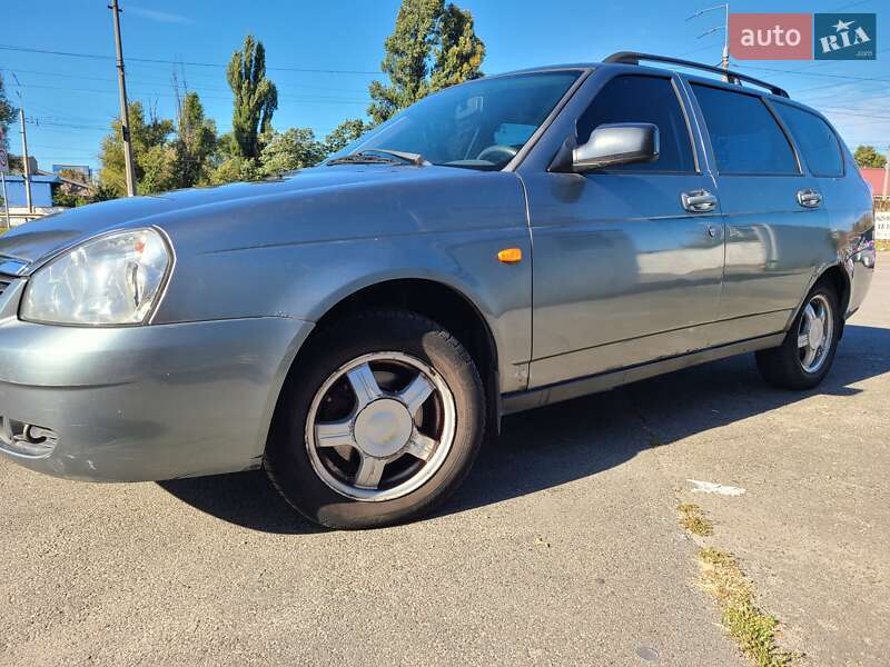 Универсал ВАЗ / Lada 2171 Priora 2011 в Киеве фото 3 Универсал ВАЗ / Lada 2171 Priora 2011 в Киеве