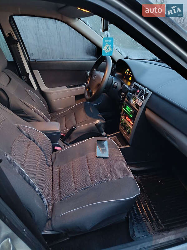 Универсал ВАЗ / Lada 2171 Priora 2011 в Петриковке фото 15 Универсал ВАЗ / Lada 2171 Priora 2011 в Петриковке