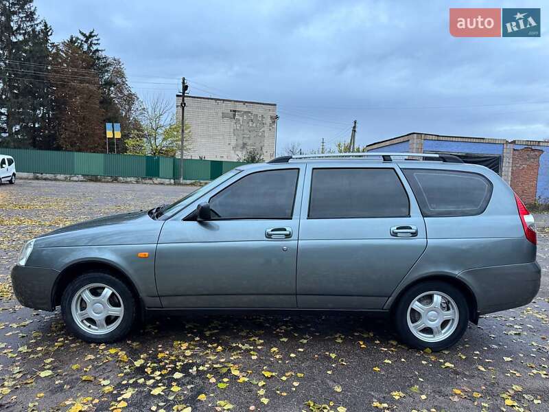 Универсал ВАЗ / Lada 2171 Priora 2010 в Ахтырке фото 19 Универсал ВАЗ / Lada 2171 Priora 2010 в Ахтырке
