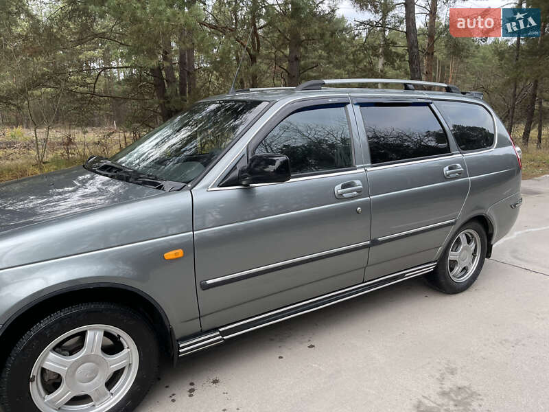 Універсал ВАЗ / Lada 2171 Priora 2011 в Славуті