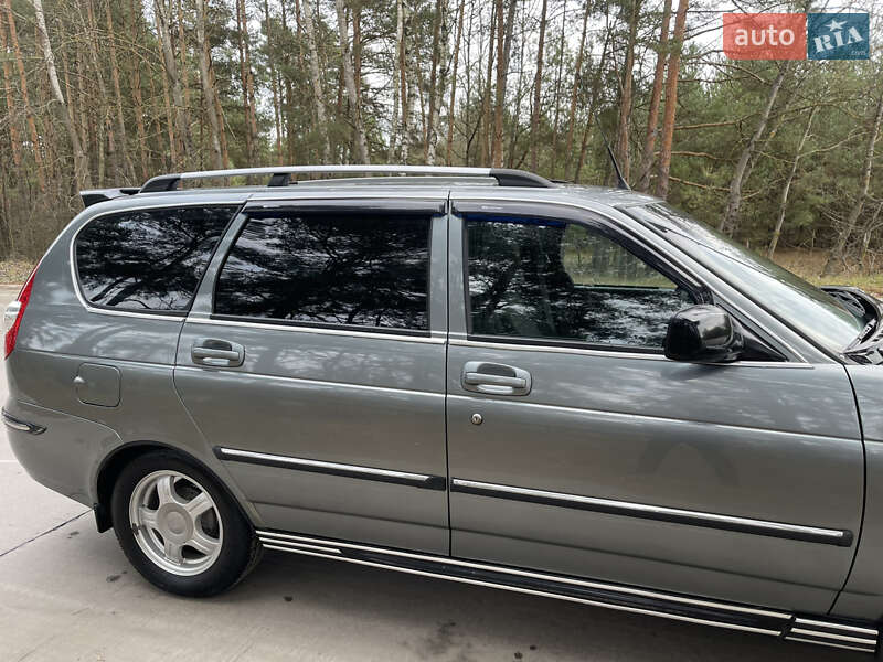 Універсал ВАЗ / Lada 2171 Priora 2011 в Славуті