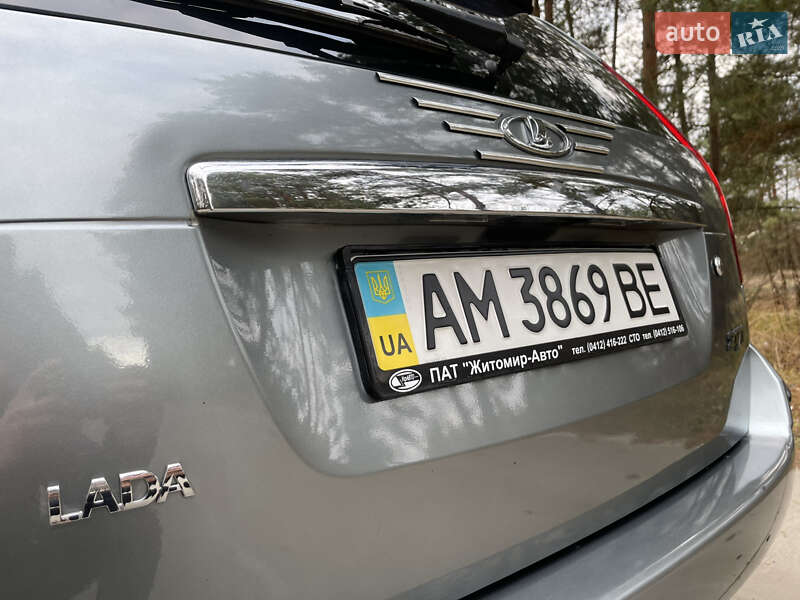 Універсал ВАЗ / Lada 2171 Priora 2011 в Славуті