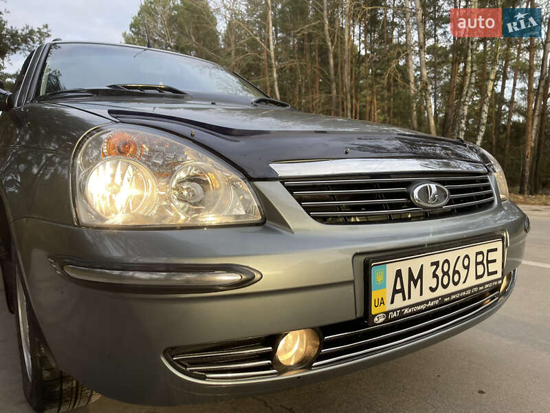 Універсал ВАЗ / Lada 2171 Priora 2011 в Славуті