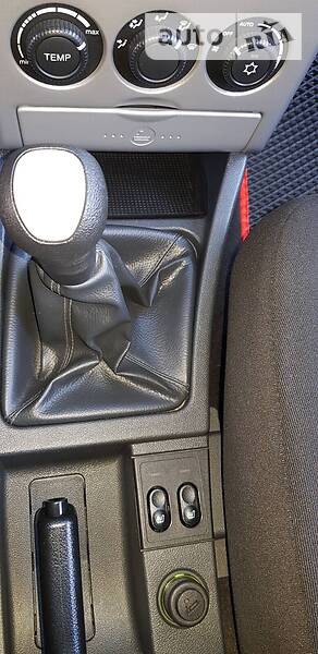 Хетчбек ВАЗ / Lada 2172 Priora 2011 в Запоріжжі