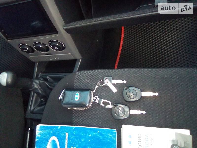 Хетчбек ВАЗ / Lada 2172 Priora 2011 в Запоріжжі