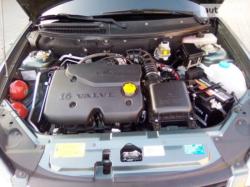 Хетчбек ВАЗ / Lada 2172 Priora 2011 в Запоріжжі
