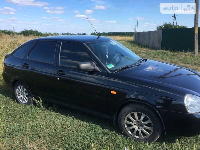 Хэтчбек ВАЗ / Lada 2172 Priora 2010 в Харькове