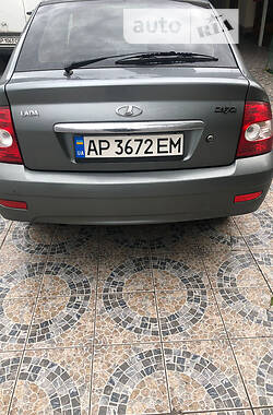 Хэтчбек ВАЗ 2172 Priora 2012 в 