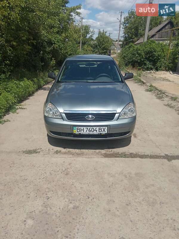 Хэтчбек ВАЗ / Lada 2172 Priora 2008 в Березовке