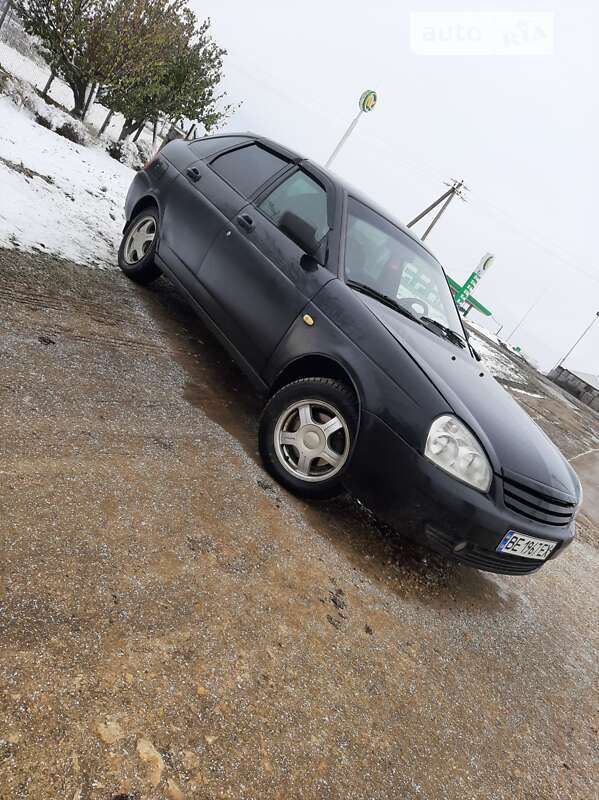 Хэтчбек ВАЗ 2172 Priora 2008 в 