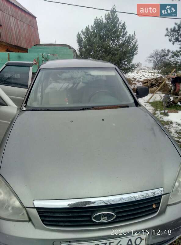 Хетчбек ВАЗ / Lada 2172 Priora 2008 в Міжгір'ї фото Хетчбек ВАЗ / Lada 2172 Priora 2008 в Міжгір'ї