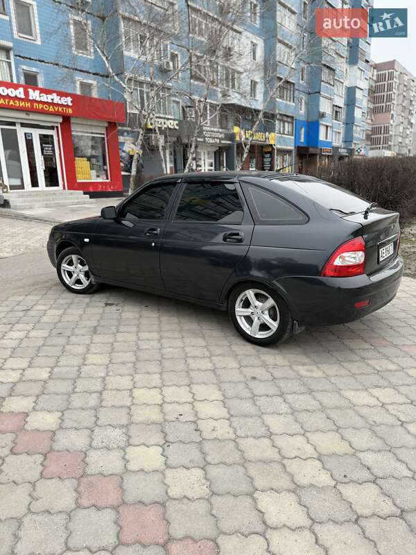 Хэтчбек ВАЗ / Lada 2172 Priora 2008 в Каменском