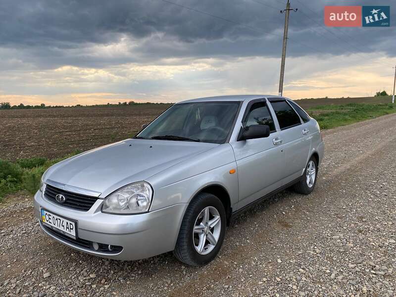 Хэтчбек ВАЗ / Lada 2172 Priora 2009 в Черновцах