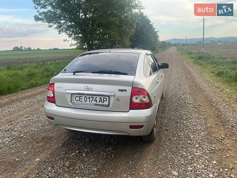Хэтчбек ВАЗ / Lada 2172 Priora 2009 в Черновцах