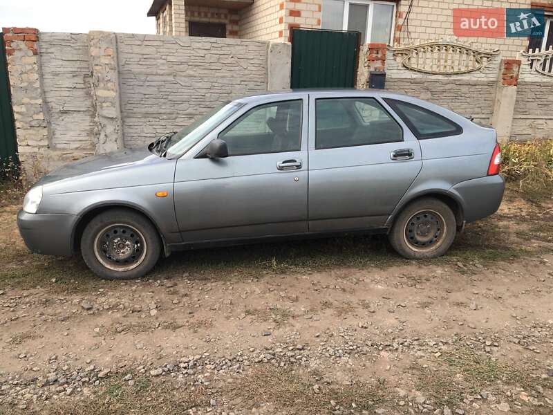 Хетчбек ВАЗ / Lada 2172 Priora 2011 в Харкові