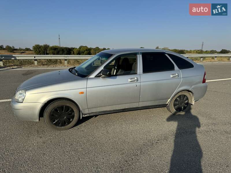 Хэтчбек ВАЗ / Lada 2172 Priora 2008 в Петриковке фото 7 Хэтчбек ВАЗ / Lada 2172 Priora 2008 в Петриковке