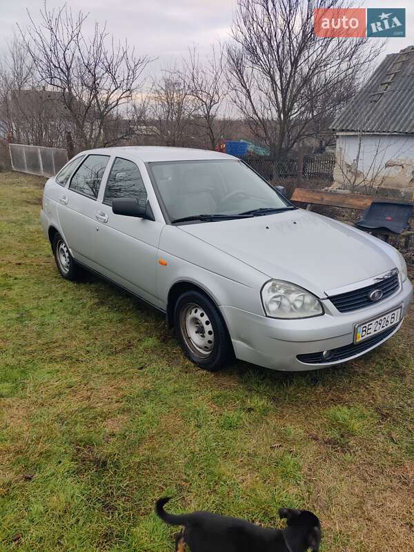 Хэтчбек ВАЗ / Lada 2172 Priora 2008 в Кривом Роге